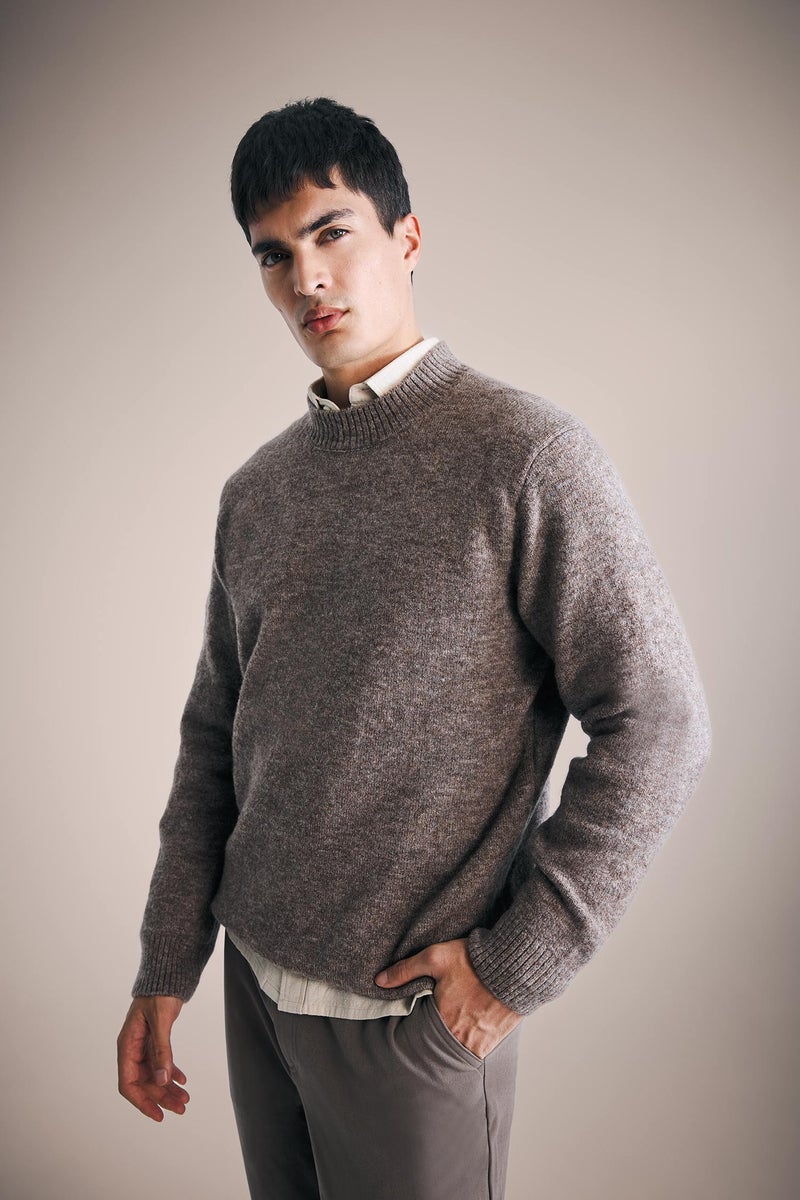 DeFacto Brown Man Relax Fit Crew Neck Knitwear Pullover Casual - Image 1